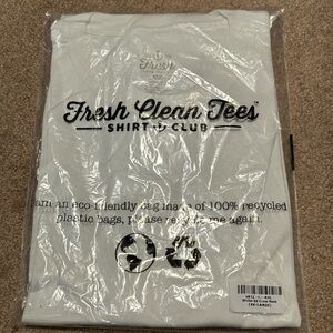 Fresh clean tees shirt club crew neck short sleeve tee size 4XL